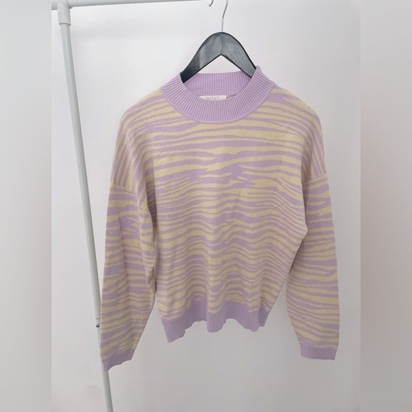 WAYF Cozy Sweater in Neutral purple zebra Animal Print Size Large - Picture 1 of 9